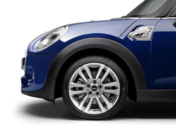 P90211173_lowRes_mini-cooper-s-5-door.jpg