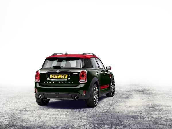 P90244734_lowRes_mini-john-cooper-wor.jpg