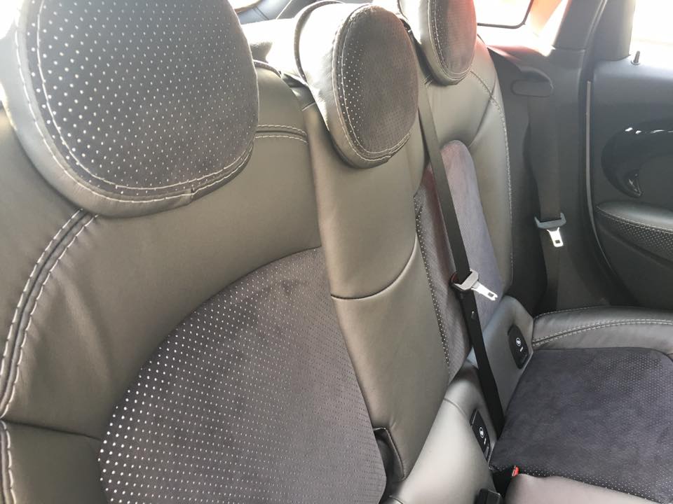 Nappa Titan in Kombi mit Alcantara Starlite perforiert 13.jpg