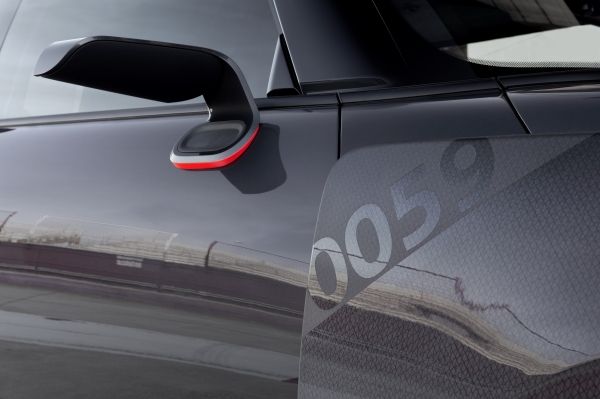 P90275454_lowRes_mini-john-cooper-wor.jpg