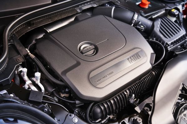 P90289495_lowRes_mini-twinpower-turbo.jpg
