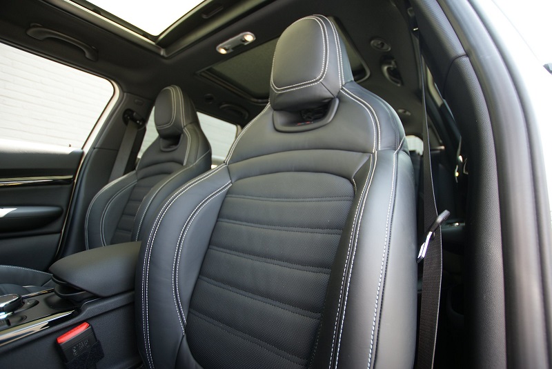 AMG Styling in Nappa Schwarz 4 - kopie.jpg