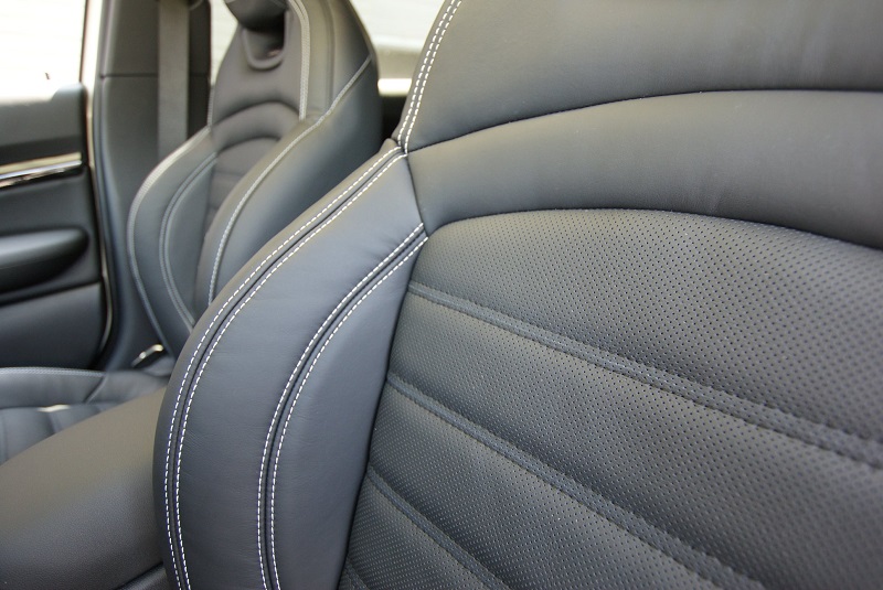 AMG Styling in Nappa Schwarz 3 - kopie.jpg